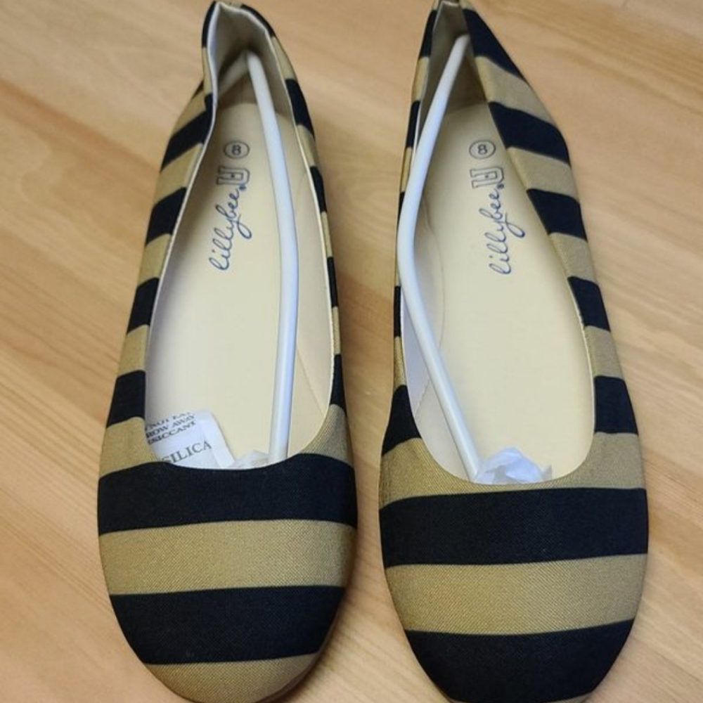 Lilly bee flats